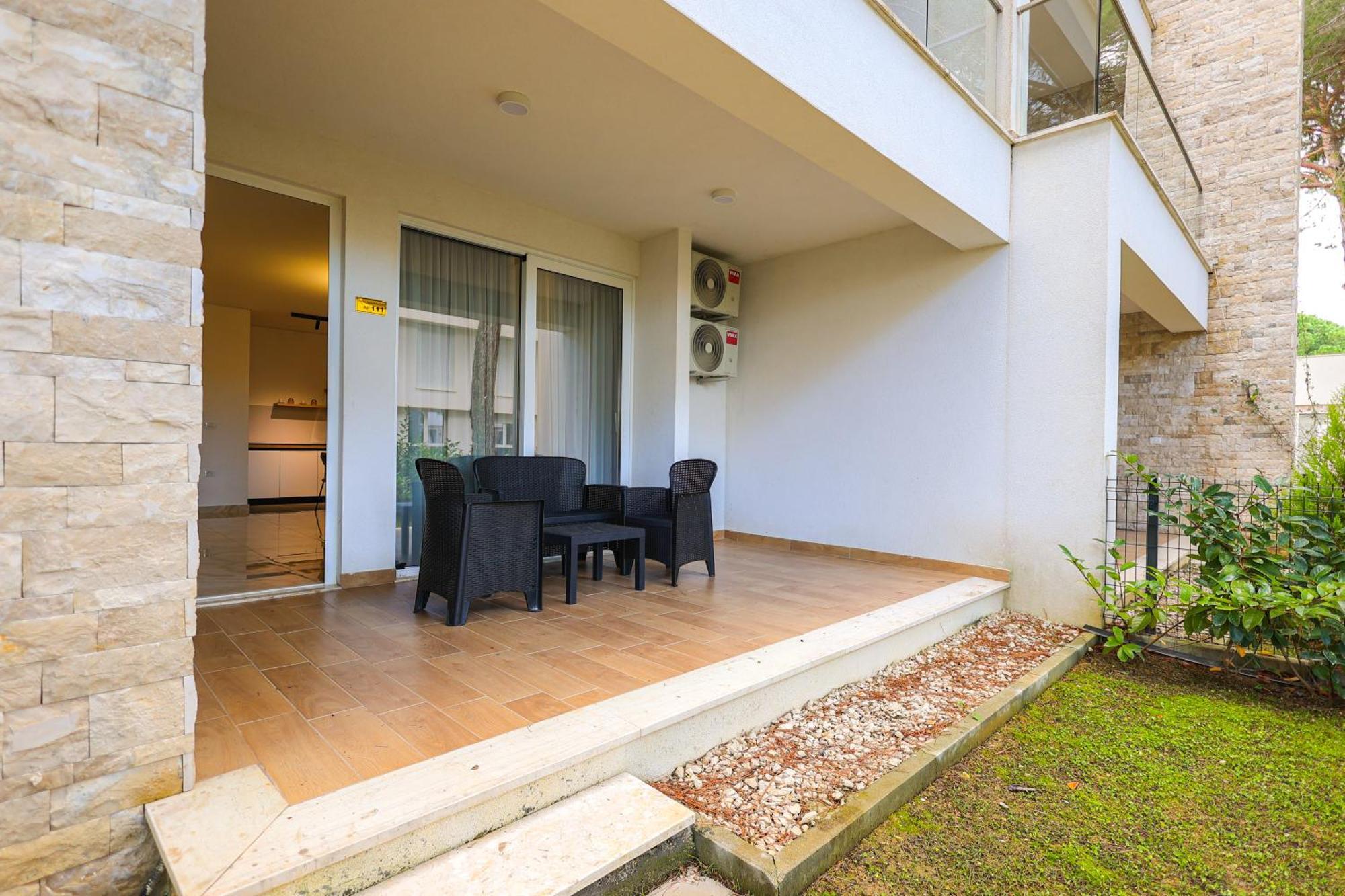 Sanpietro Vacation Apartments Durrës Zewnętrze zdjęcie